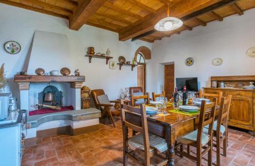 Radda in Chianti House | Holiday Home La Terrazza by Interhome