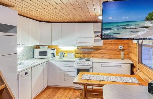 Pyhatunturi House | Holiday Home Lumomarja by Interhome