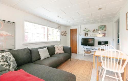 Snogebaek House | Holiday Home Midtvej Nexø V