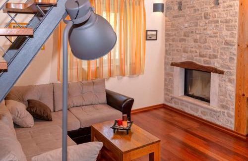 Stari Grad House | Holiday Home Rudina