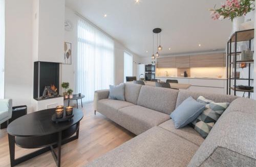 Wemeldinge House | Holiday Home Ruisweg 76 by Interhome