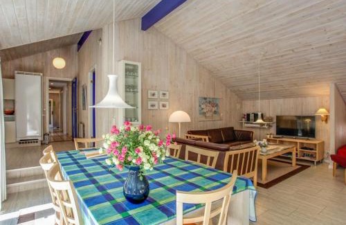 Dueodde House | Holiday Home Sylvia - 900m from the sea by Interhome