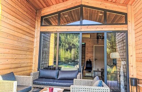 Fischbachau House | Holiday Home Tiny Haus Glockenalm-Villa Kunterbunt by Interhome