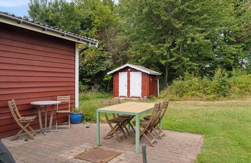 Faarevejle House | Holiday home with natural plot near beach, hills