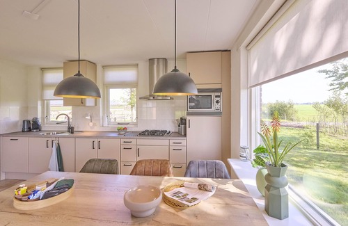 Rouveen House | Holiday home with views of alpacas and horses