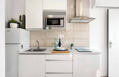 Zahora House | Holiday Home 'Zahora Qg' with Mountain View, Wi-Fi and Air Conditioning