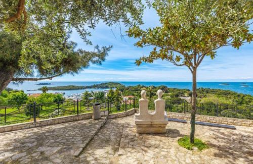 Vrsar House | Holiday Home Zollia by Interhome
