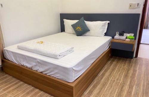 Ngo Quyen Hotel | Holiday Hotel 2