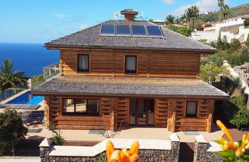 Sauzal House | Holiday house El Sauzal for 1 - 7 persons with 4 bedrooms - Holiday home