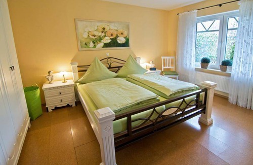 Hage House | Holiday house in a quiet location, with a private terrace and a garden