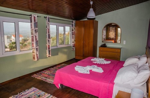 Petrokefalion House | Holiday house Moirai Kriti for 1 - 6 persons with 3 bedrooms - Holiday house