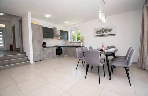 Sikici House | Holiday house Pula for 1 - 8 persons with 4 bedrooms - Holiday home