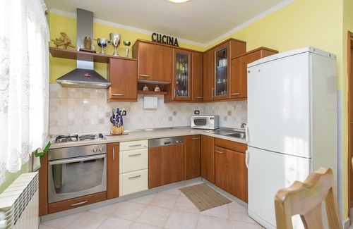 Topid House | Holiday house Rea with above-ground pool near Labin, family friendly