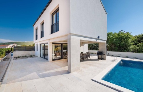Vrbnik House | Holiday house with a swimming pool Vrbnik, Krk (K-24526)