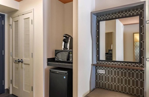 Duluth Hotel | Holiday Inn Atlanta-Gas South Arena Area by IHG