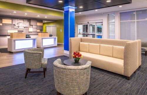 Wesley Chapel Hotel | Holiday Inn Express & Suites - Tampa North - Wesley Chapel, an IHG Hotel