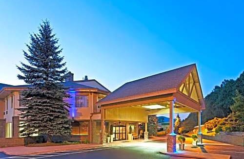 Blowing Rock Hotel | Holiday Inn Express Blowing Rock South, an IHG Hotel