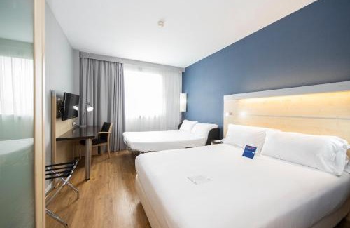Poblenou Hotel | Holiday Inn Express Barcelona City 22@ by IHG