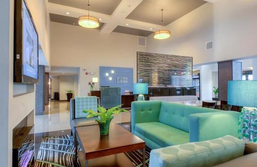 Carlsbad Hotel | Holiday Inn Express Hotel & Suites Carlsbad Beach by IHG