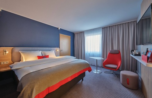 Muelheim Hotel | Holiday Inn Express Köln-Mülheim by IHG