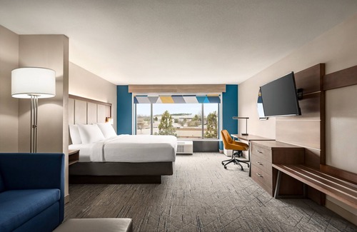 McDonough Hotel | Holiday Inn Express McDonough by IHG