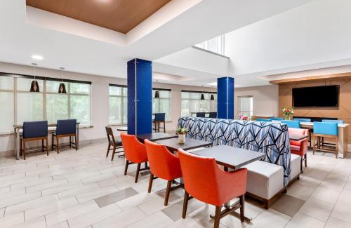 Sylva Hotel | Holiday Inn Express & Suites Sylva/Dillsboro by IHG