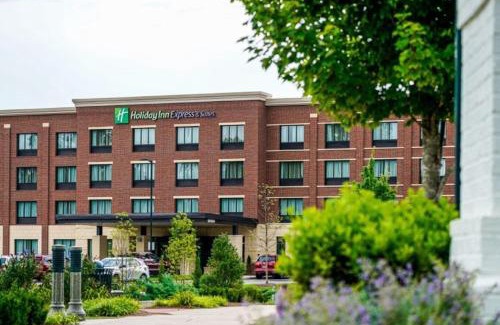 Franklin Hotel | Holiday Inn Express & Suites Franklin - Berry Farms by IHG