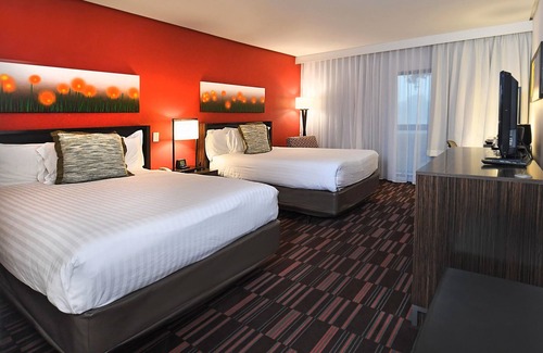 Las Colinas Hotel | Holiday Inn Irving Las Colinas by IHG