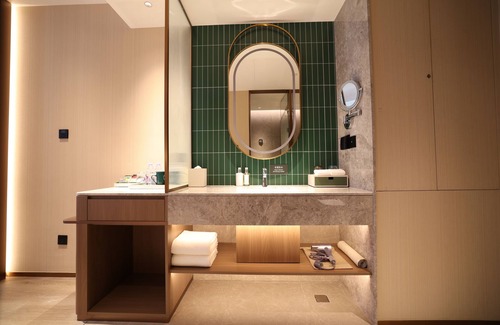 Jing'an Hotel | Holiday Inn Shanghai Jing'an by IHG