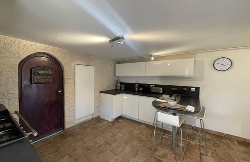 Mouans-Sartoux Villa | HOLIDAY VILLA WITH BEAUTIFUL SWIMMING POOL ON THE AZUR COAST