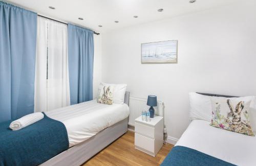 Islington Apartment | Holloway Budget Apartment - 1 Minute to Emirates Stadium - Next to Station - City Center