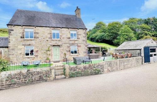 Leek House | HollyDale