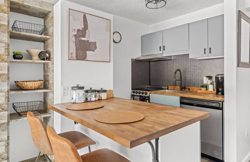 Aspen Apartment | HOLT - Billionaire Mountain