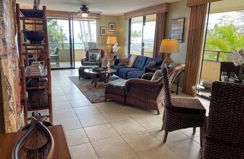 Kailua-Kona House | Holualoa Bay Villas 207 by Casago Kona - Huge Wraparound Deck to Enjoy
