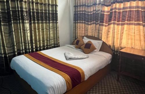 Thamel Bed & Breakfast | Holy Land Hotel Nepal