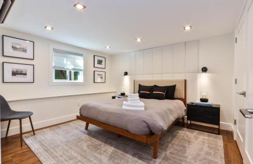 Village at Camelback House | Home at Camelback Mtn with Game Room near Waterparks