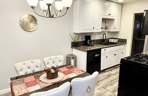 Bonita Apartment | Home Away From - 2 Bed Condo