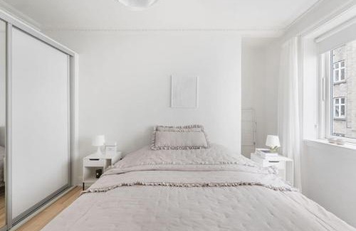 Osterbro Apartment | Home by the lakes in the central of Copenhagen