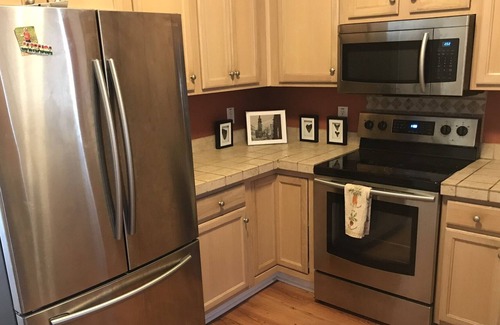Mount Pleasant House | Home in Mt. Pleasant Close to IOP Beach