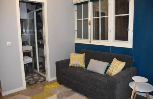 Porte-Dauphine House | Home in Paris Eiffel Tower & Champs Elysees