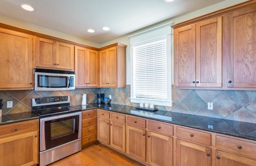 Jonestown House | Home with a Panoramic view in The Hollows Resort, Pools, Hiking trails, Fitness Center!