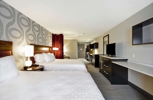 Waldron Hotel | Home2 Suites by Hilton KCI Airport