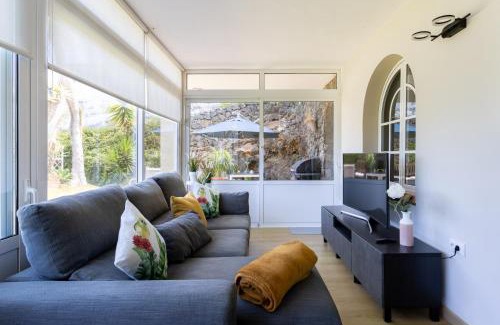 Santa Ursula Apartment | Home2Book Elegant Stay with Garden, BBQ & Pool