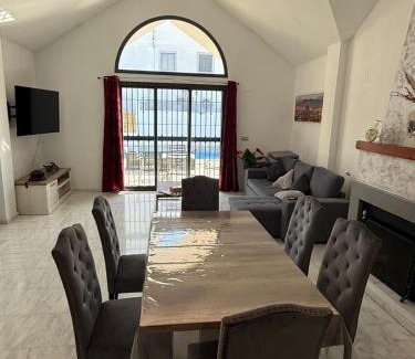 Dilar Villa | Home4u Granada Marymonte
