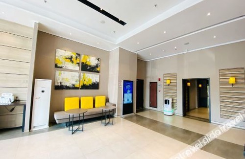 Xining City Centre Other | Homeinn Plus Hotel (Xining Railway Station Square)