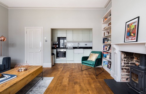Primrose Hill House | Homely Parkside Apartment in Primrose Hill