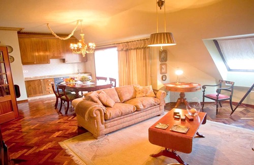 Malpica de Bergantinos Apartment | Homerez - 10 m away from the beach! Nice appartement for 7 ppl. at Malpica
