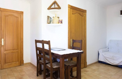 Urbanitzacio Gotmar Apartment | Homerez - Amazing appartement for 2 ppl. with shared pool and garden at Pollença