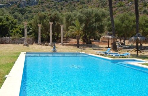 Urbanitzacio Gotmar Apartment | Homerez - Amazing appartement for 2 ppl. with shared pool and garden at Pollença