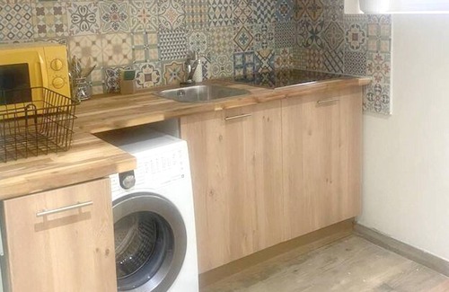 Stains Apartment | Homerez - Beautiful apartement for 2 ppl. at Stains